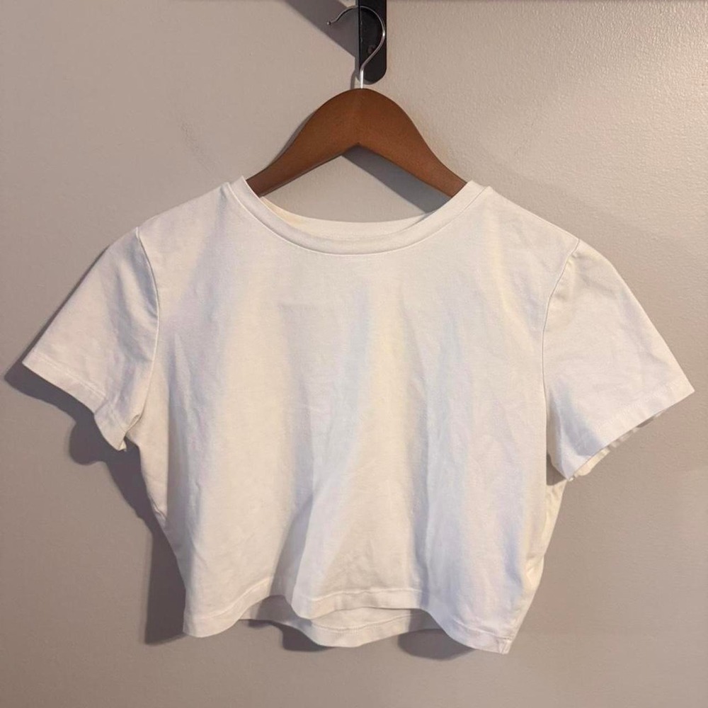 Wild fable Cropped Y2K tee in white size XL technically, but fits like a M